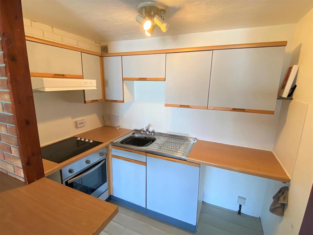 A3 Bay Apartments Kitchen