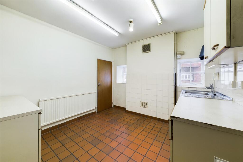 14 Lower Church Street, Chepstow, NP16 5HX | Freeh