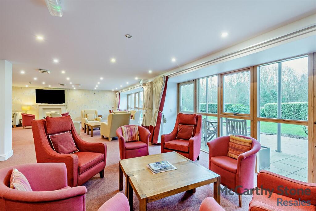 Homeowners Lounge