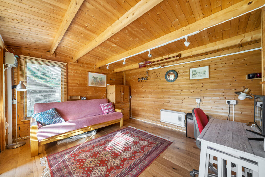 1313553-1-6855a3a...