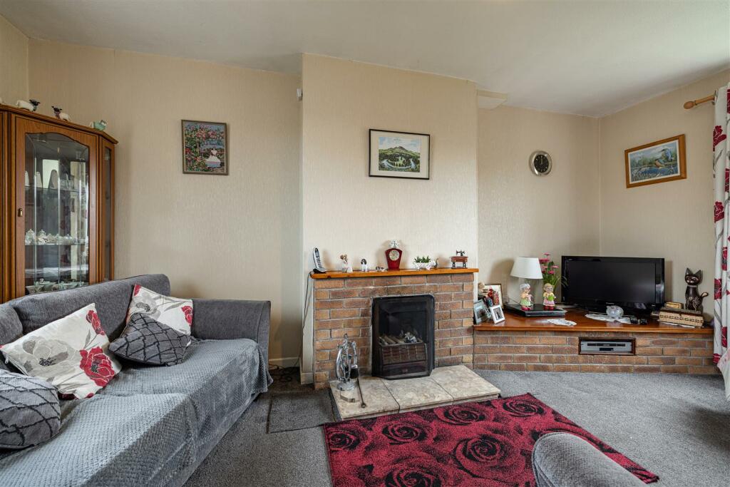 24 Roxburghe Place Newtown 07.JPG