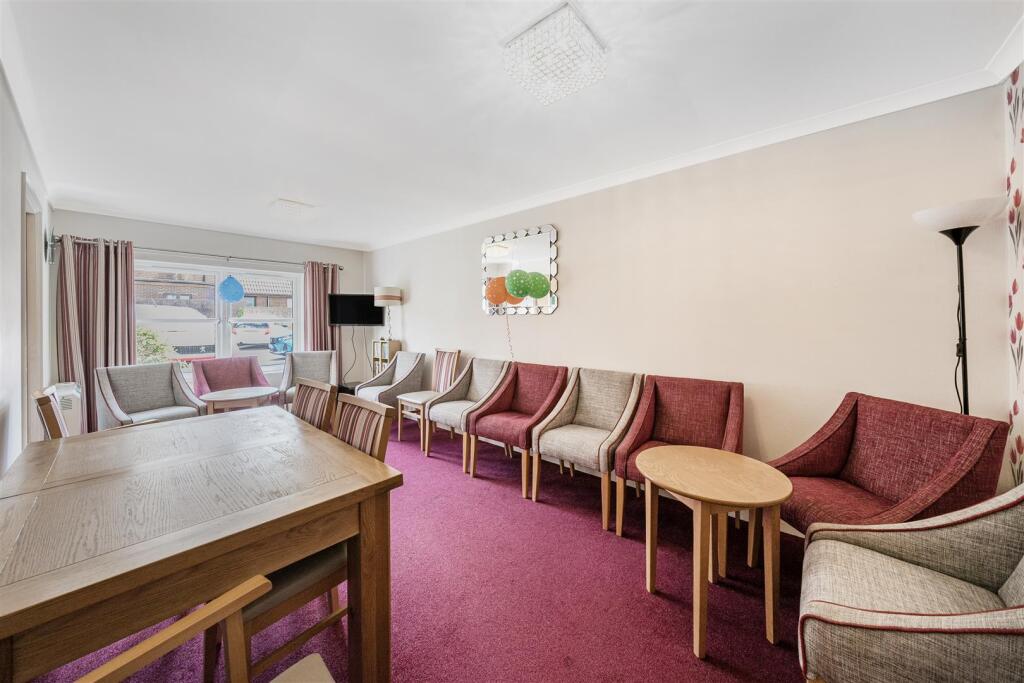 Owners Lounge.jpg