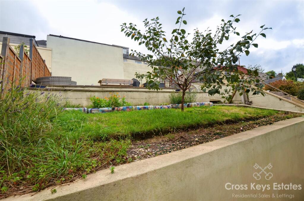 Gardens And Garage
