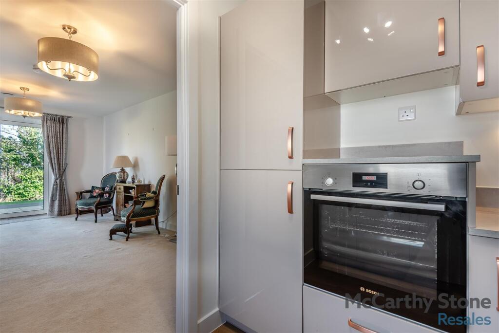 8641826-interior19.jpg