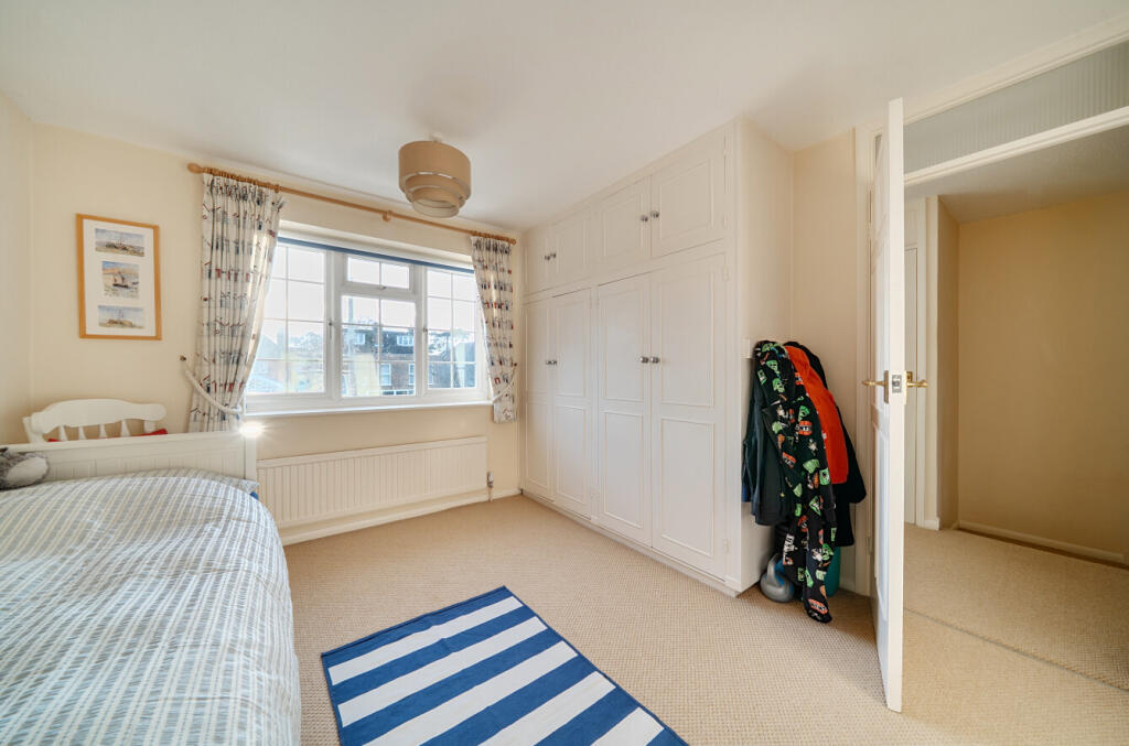 1388482-16-69495b...