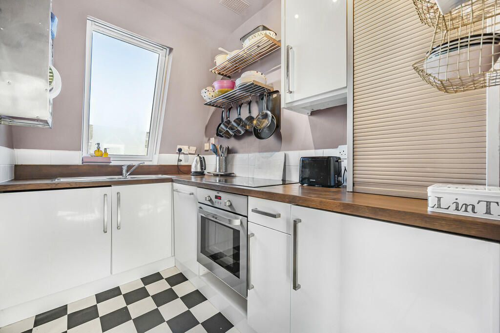 Birnam Road N4 3L...