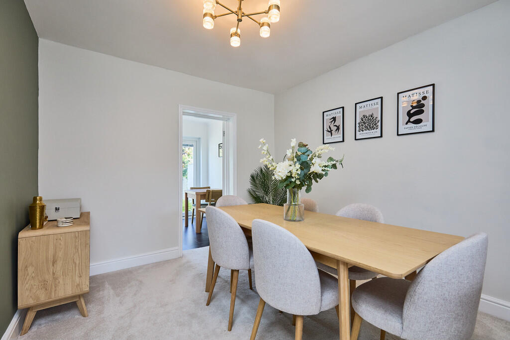 Edward Knight 202...