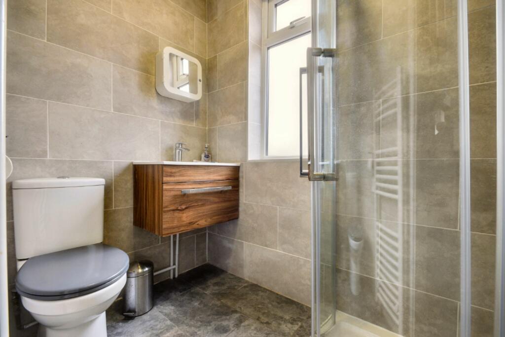 Shower Room 2