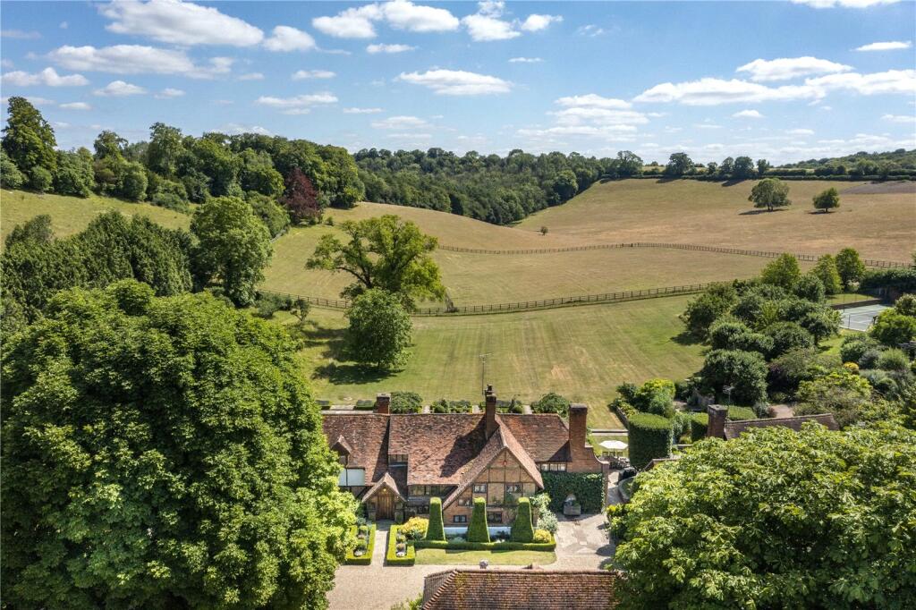 Blueys Farmhouse