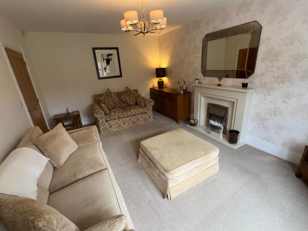 Front Lounge 