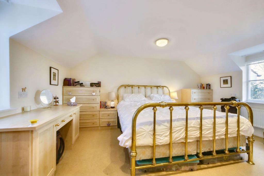 Master Bedroom (Portal Size).jpg
