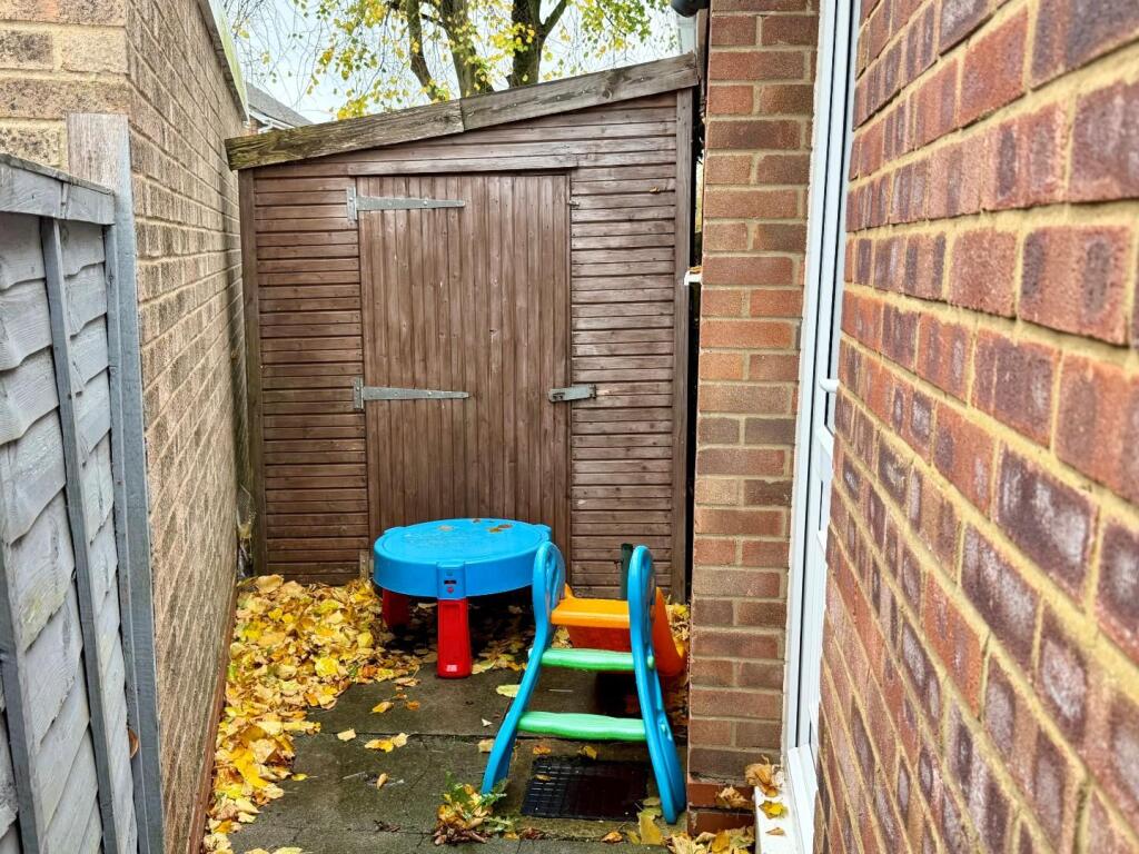Shed.jpg