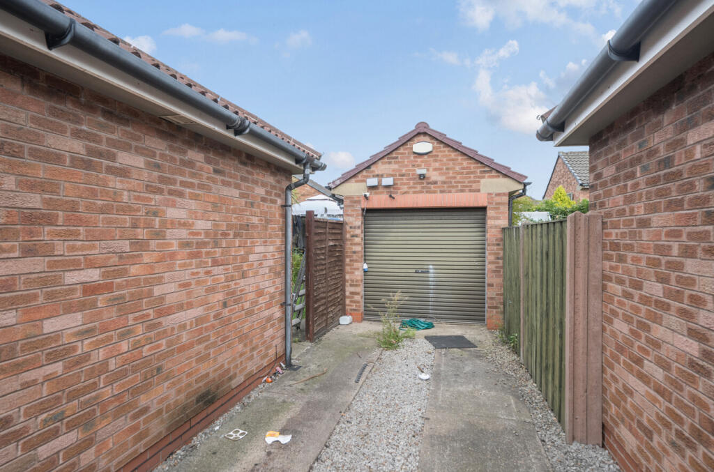 1354966-6-68cd54c...