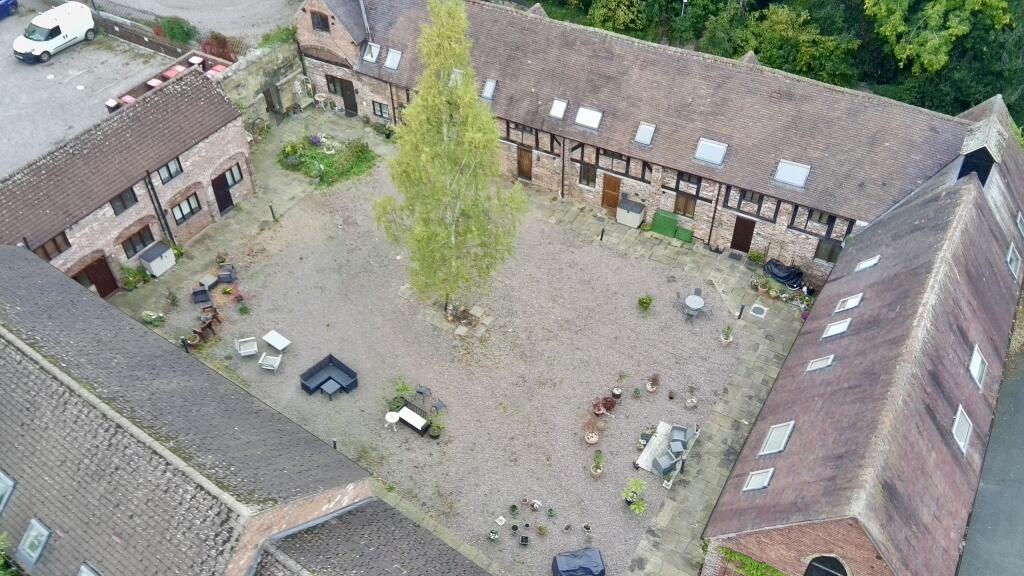 4334893 100DRONE SING0198 T202510152122.jpeg