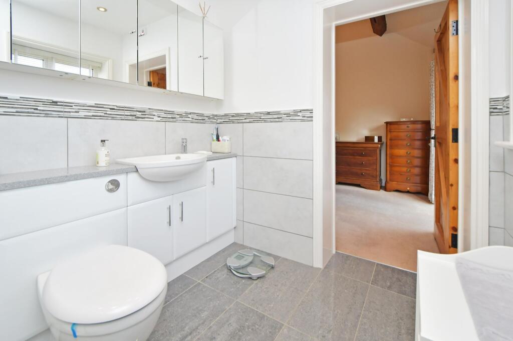 Bedroom one en-suite