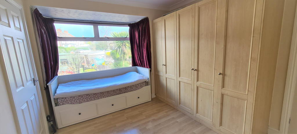REAR BEDROOM