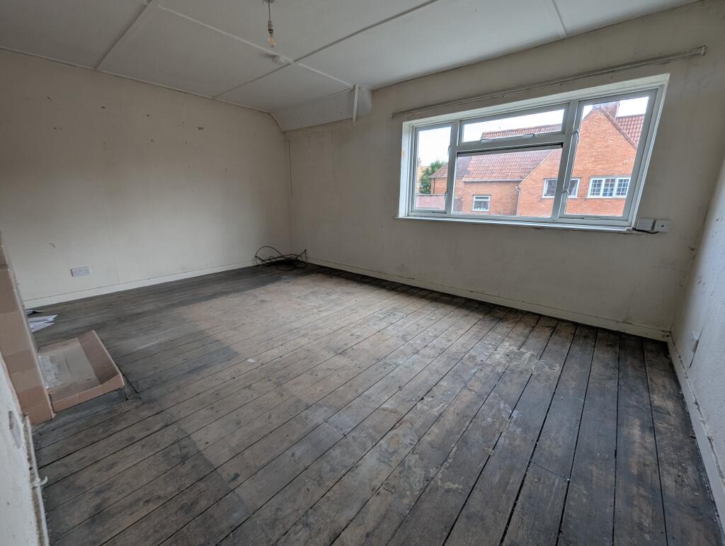 1000032898 T202509261631.jpg