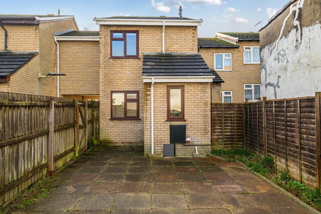 1394442-13-694547bac2a76-ARW-1