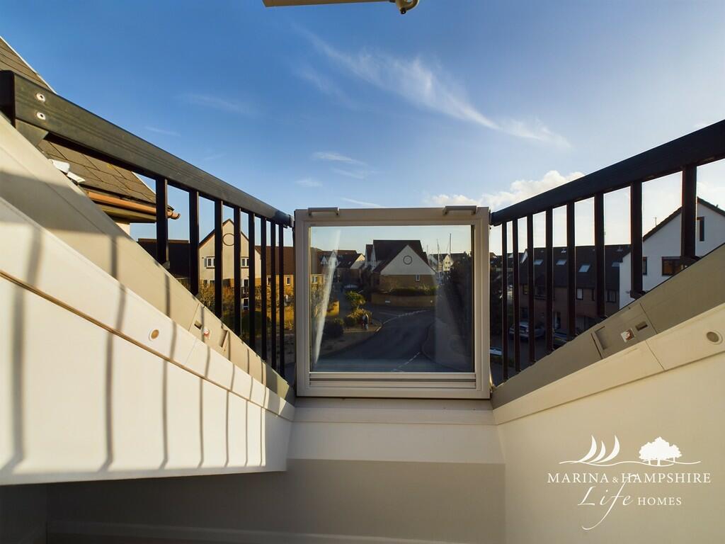 CAM03691G0-PR0025...