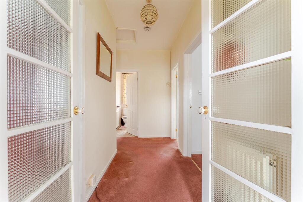 7 Millier Road, Cleeve, BS49 4NL 3.jpg