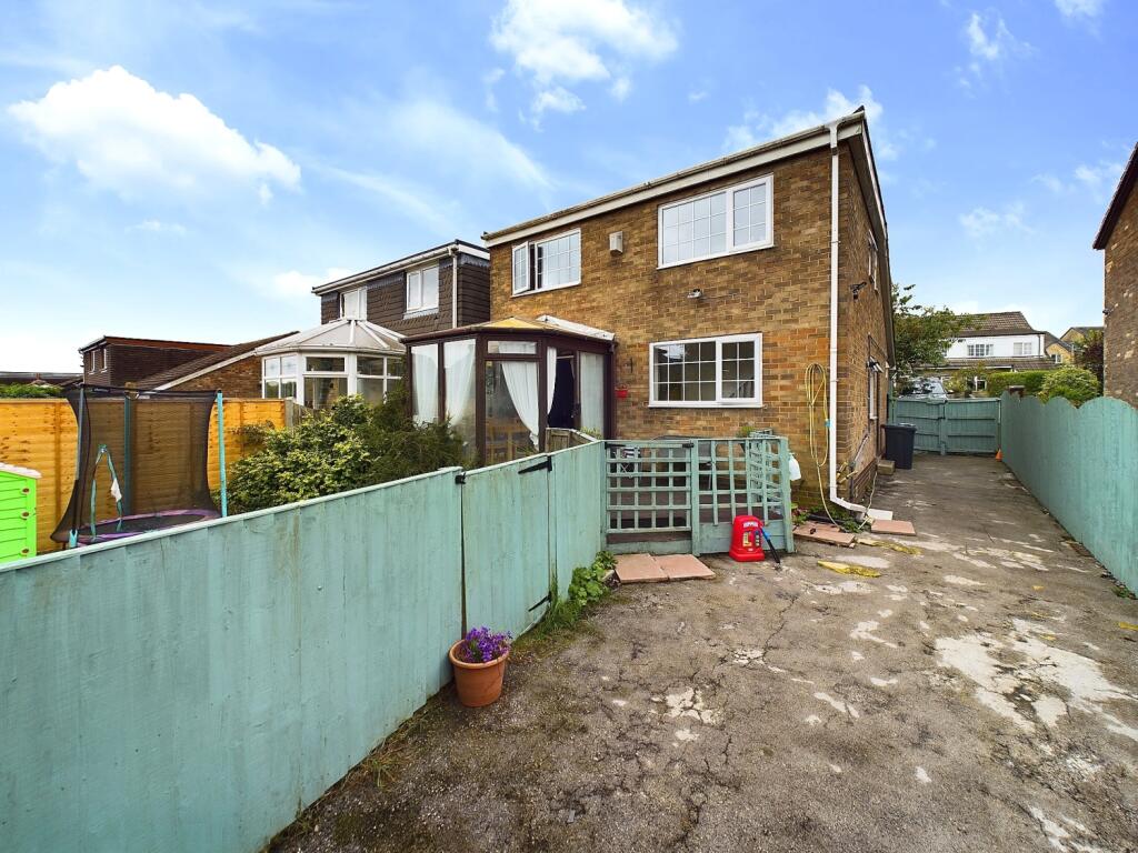 Driveway to Rear Garden and Garage