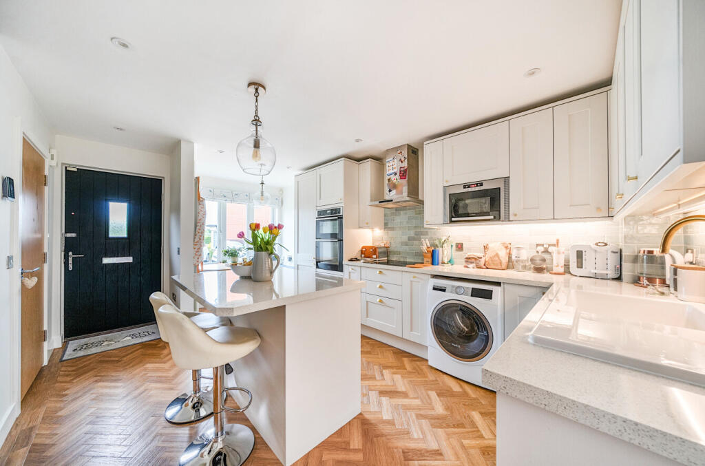 1302381-16-683867...