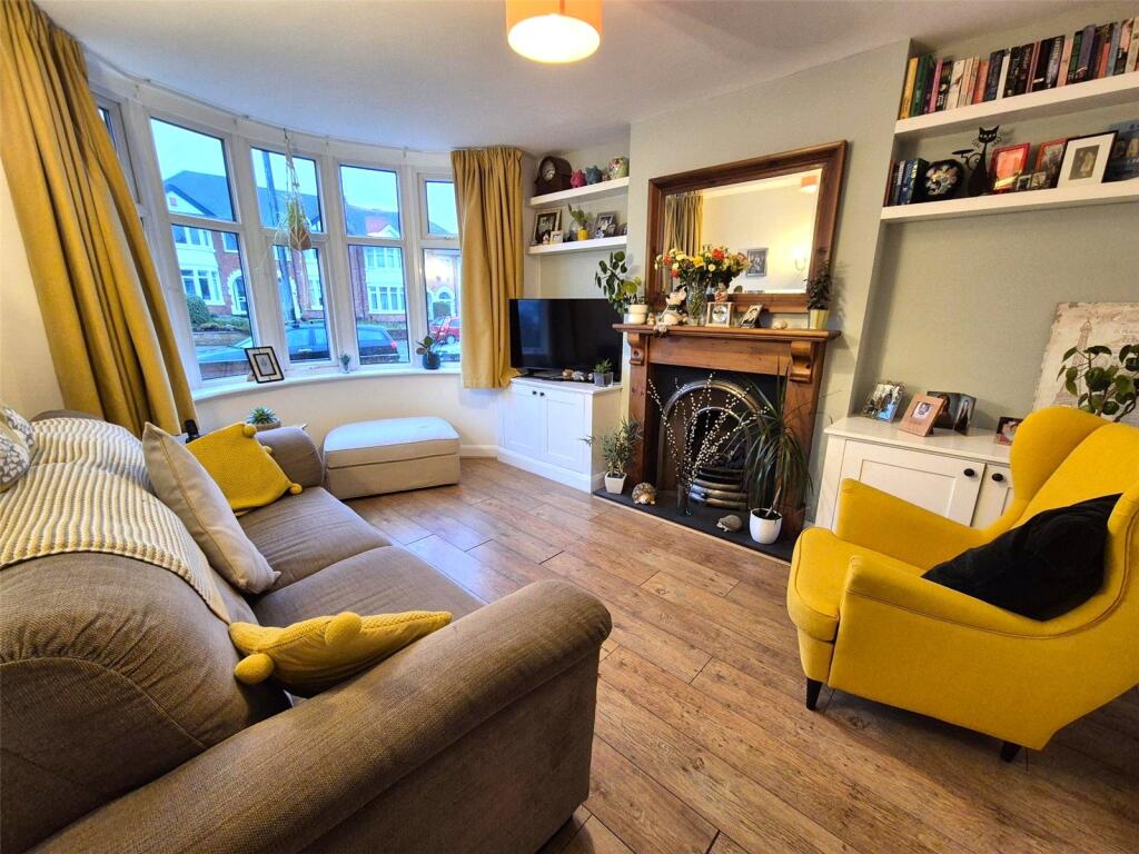Front Lounge