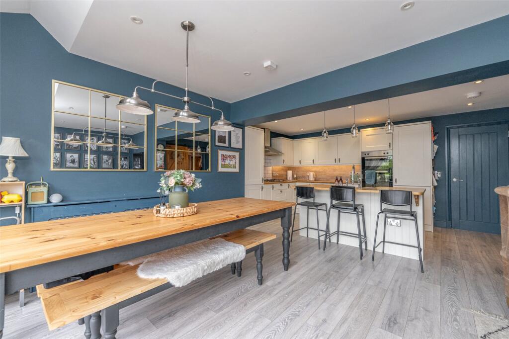 Lounge / Diner Alt