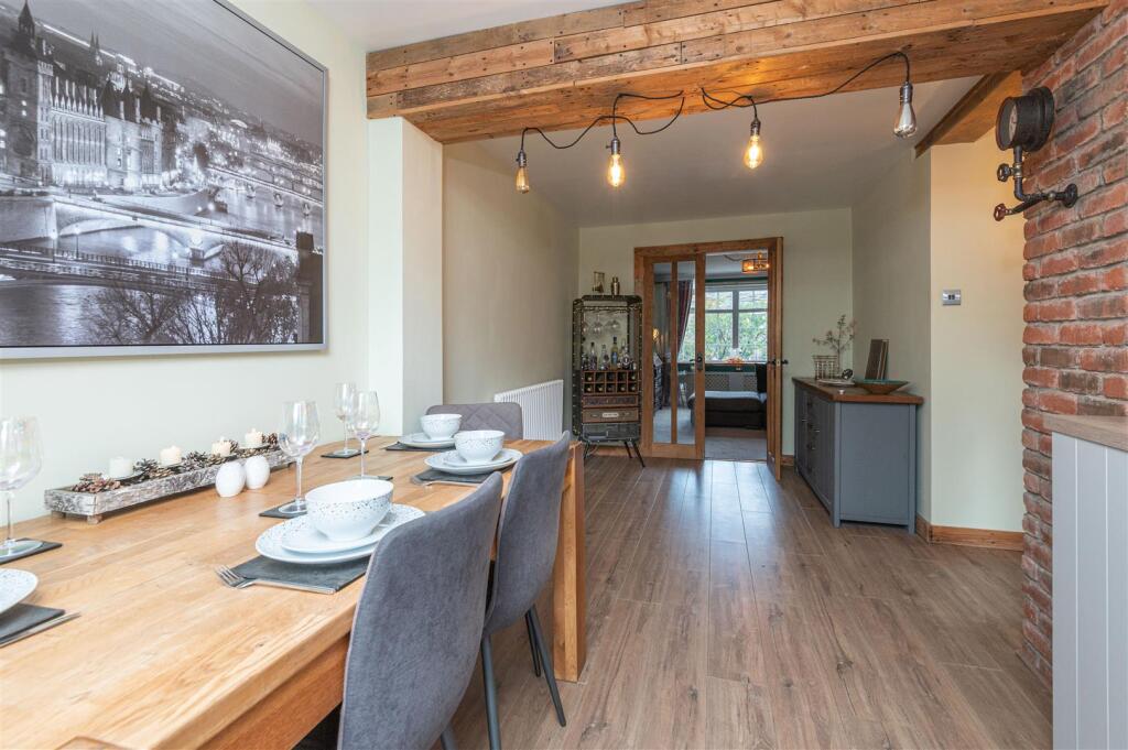 Wooden Beam Features