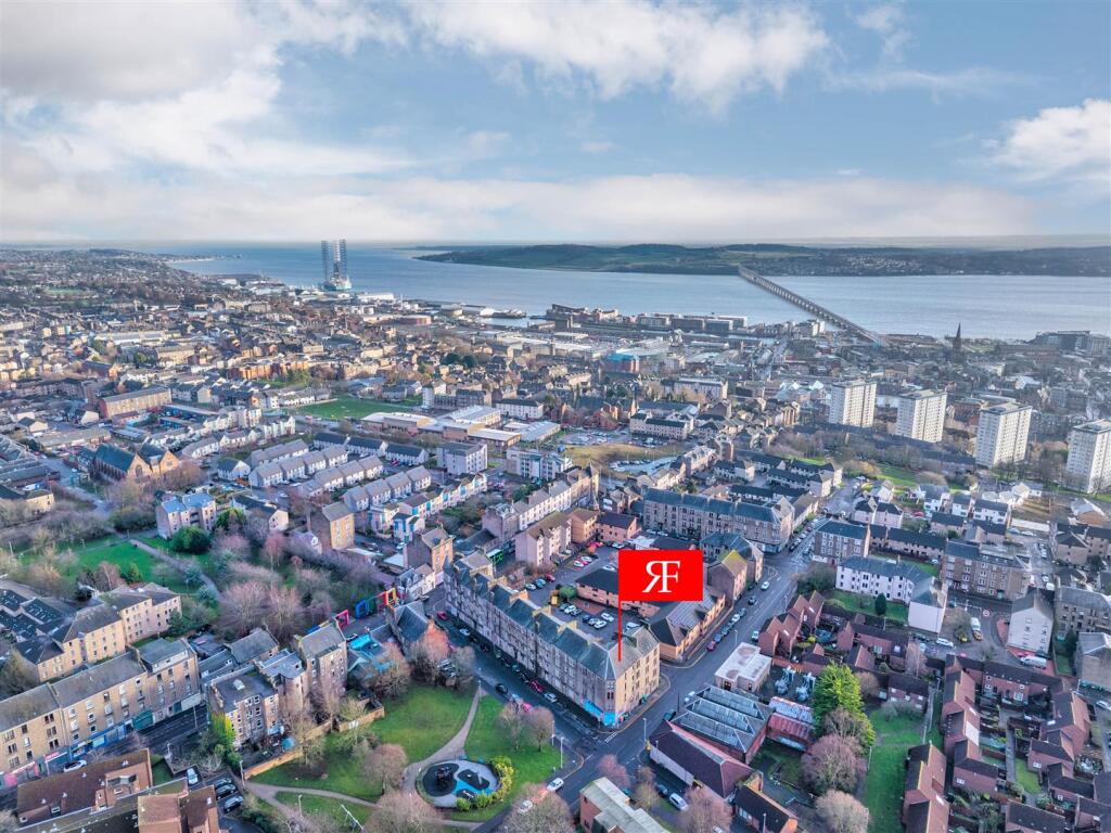 1L 103 Rosebank Street Dundee-3.JPG