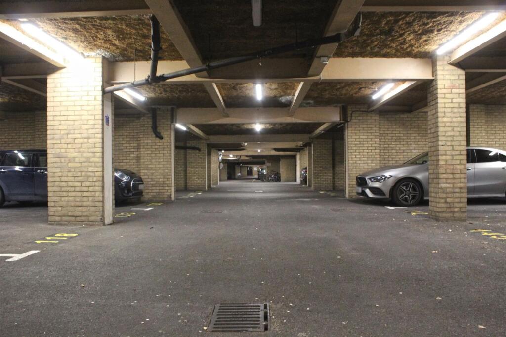parking.jpg