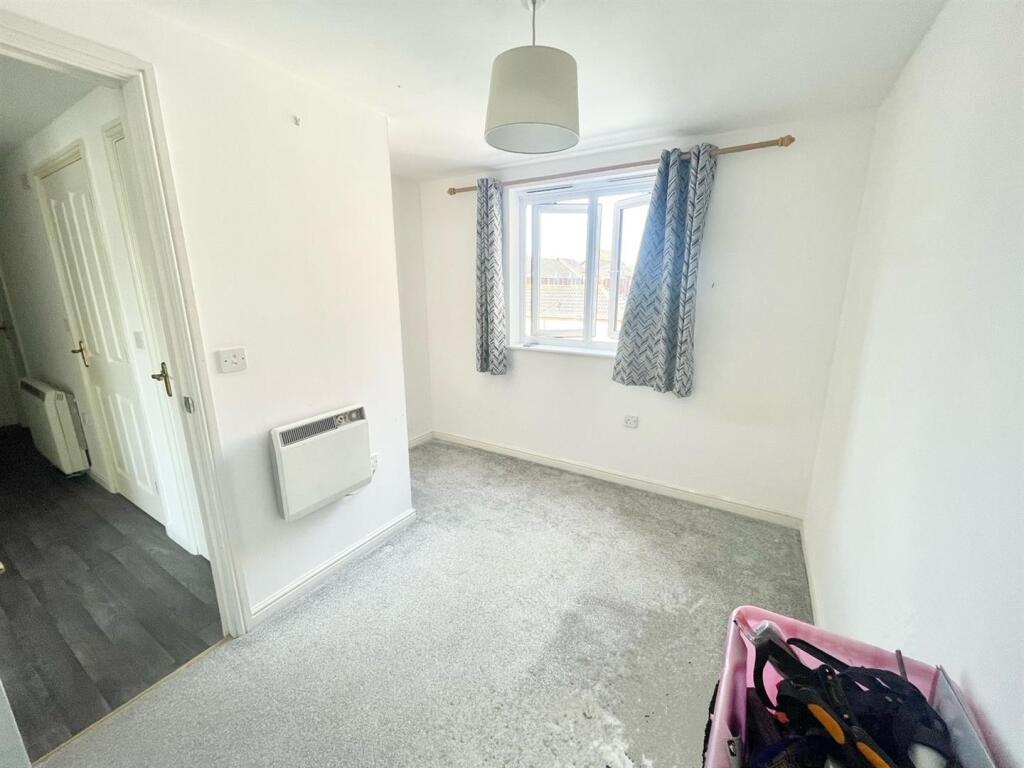 Second bedroom