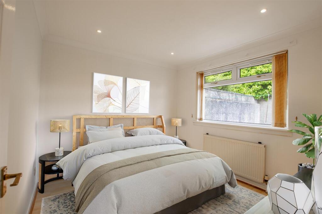 Property_4F60_bedroom_11-09-25_14_09.jpeg