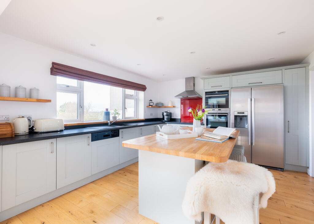 67b5ee3ed0901_High Croft-30