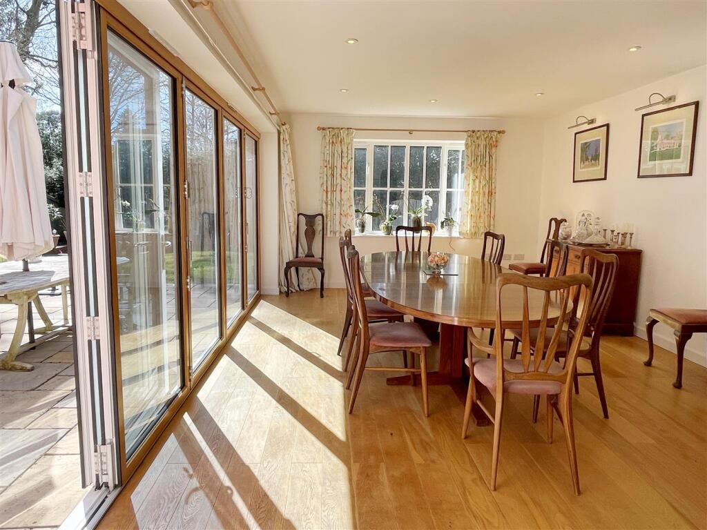 Dining Room - Grd 1.JPG