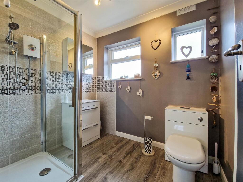 First floor shower room