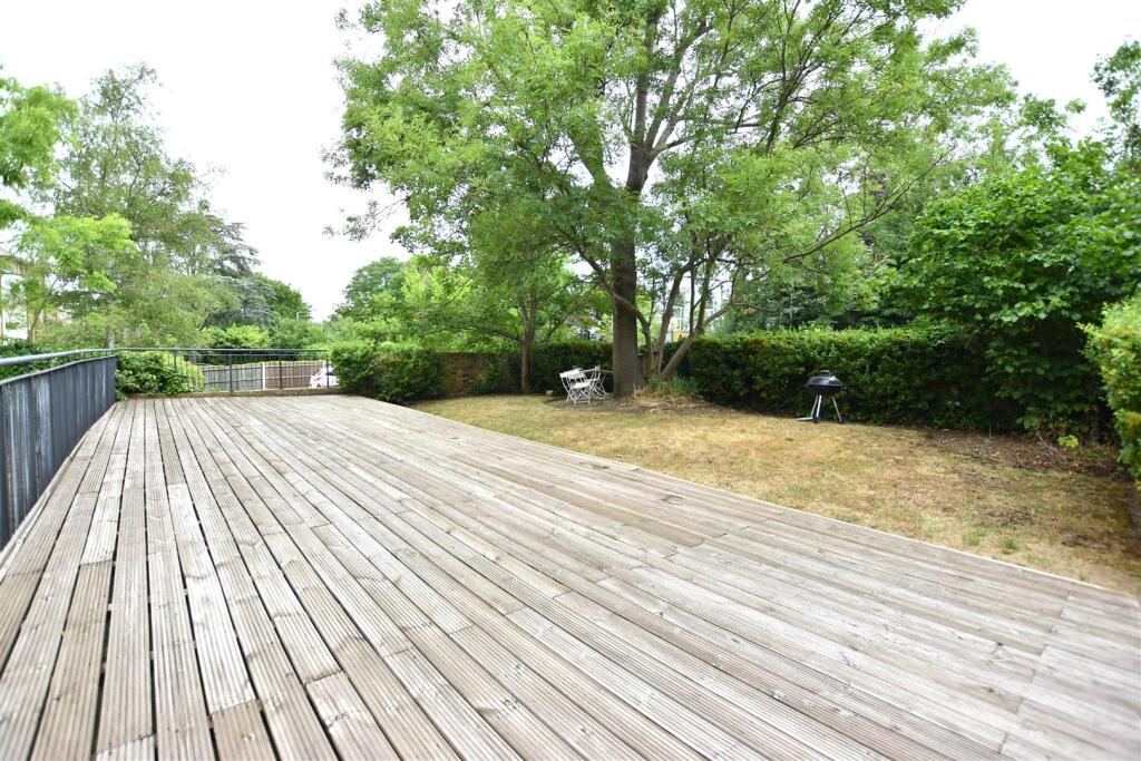 communal garden.JPG