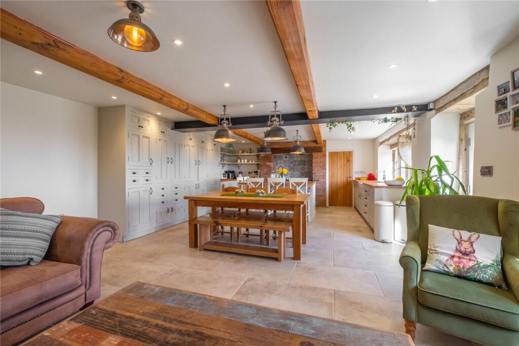 Living/Dining Kitche