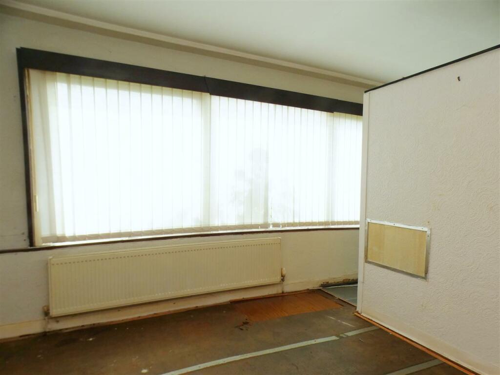 Sitting Room/Kitchen
