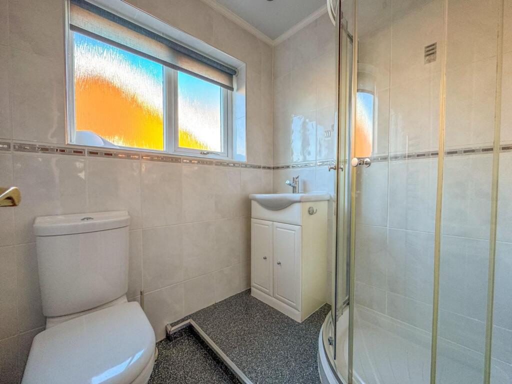 Chatsworth Drive - Image-20.jpg