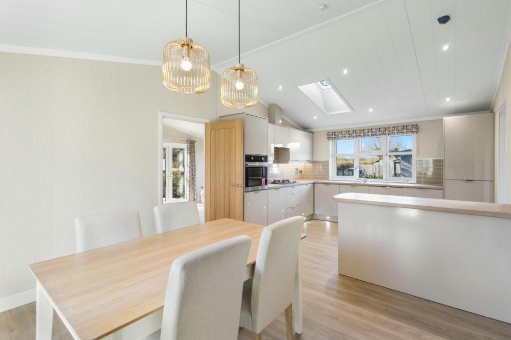 5fc0e4777d81d298e23699373aae5cb44abbdbceb553ffa51e