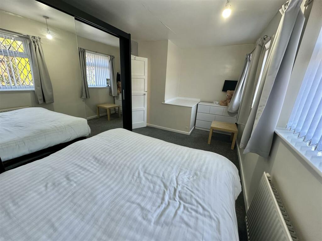 Bramleys Estate Agents - Moorcroft Drive - Dewsbur