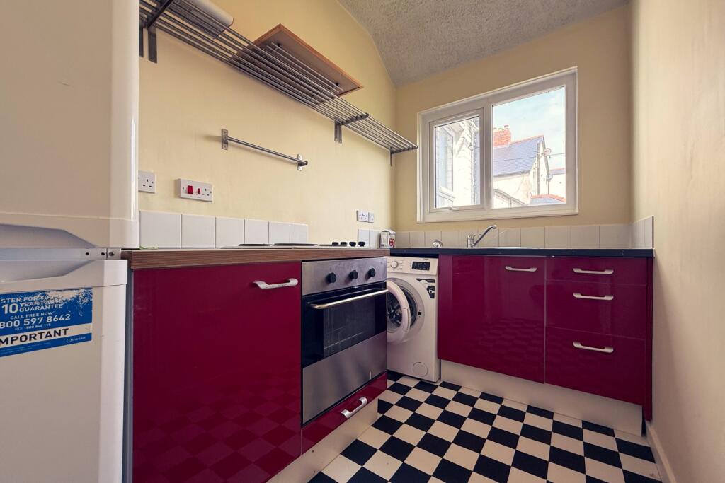 Call 02920 668585 to secure your viewing _5