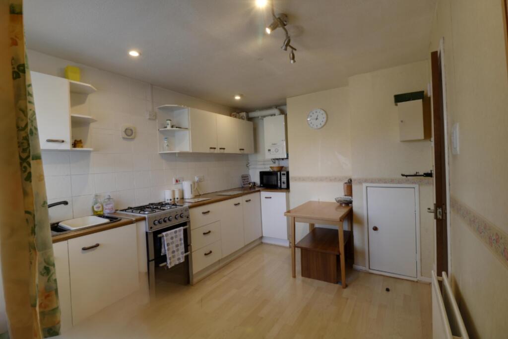 Kitchen b