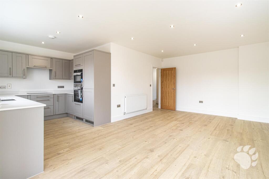 Open Plan Kitchen/Living/Dining Room