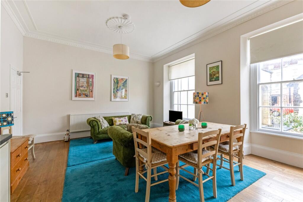Living/Dining Area