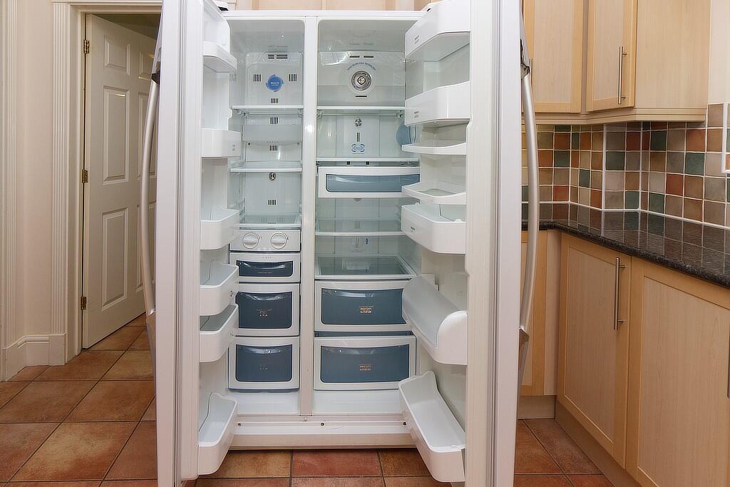 Fridge freezer