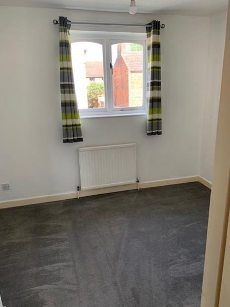 8 Park Road Bedroom 1