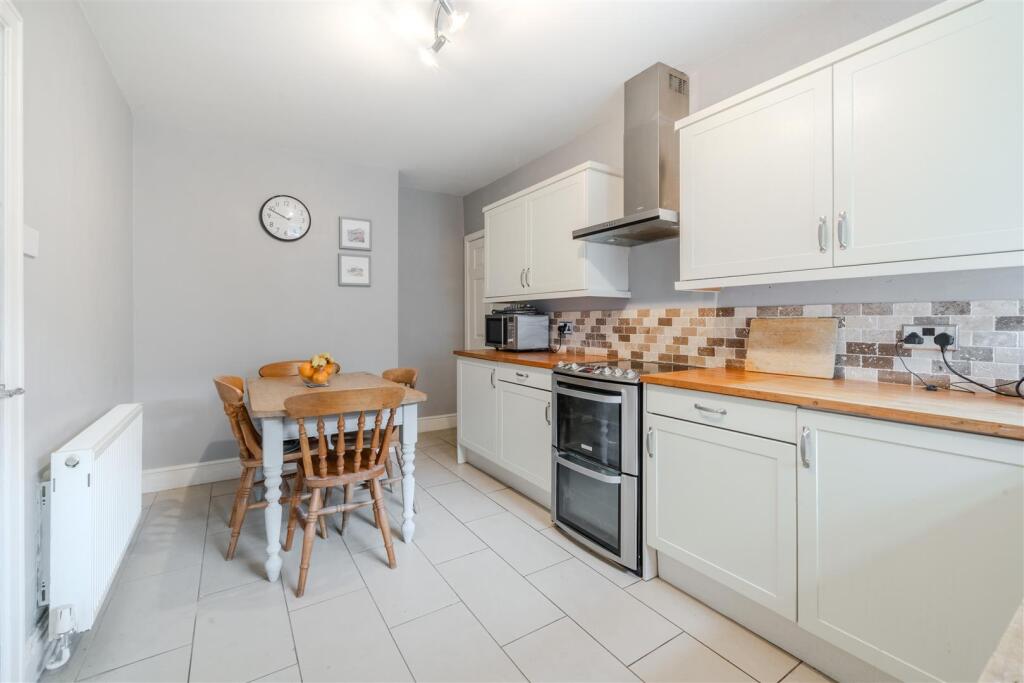 Kitchen-3.jpg