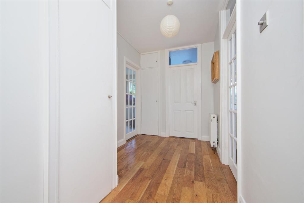 Entrance Hallway: